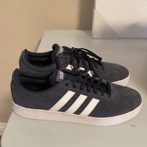 Adidas women’s sneaker
